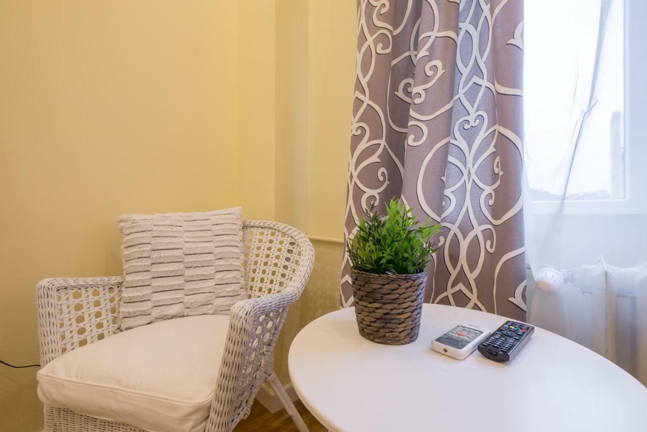 Modern 2 Bedroom Next To Vitosha Str.