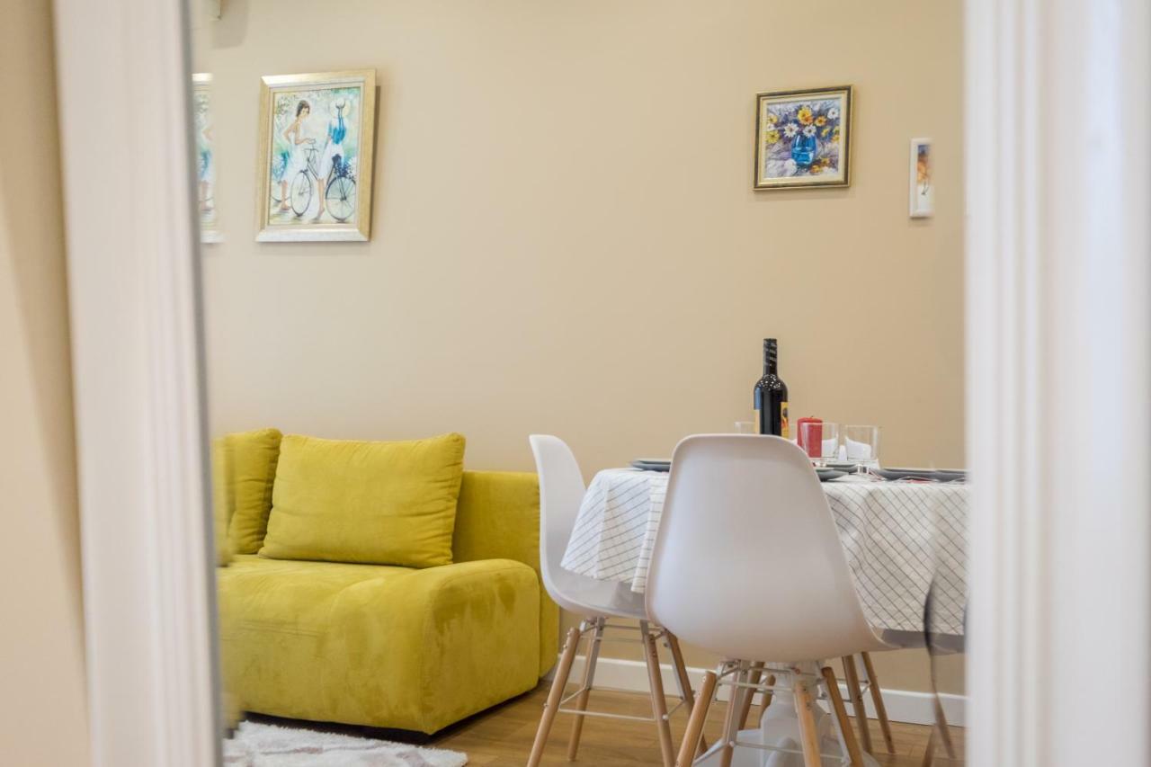 Modern 2 Bedroom Next To Vitosha Str. Apartament *