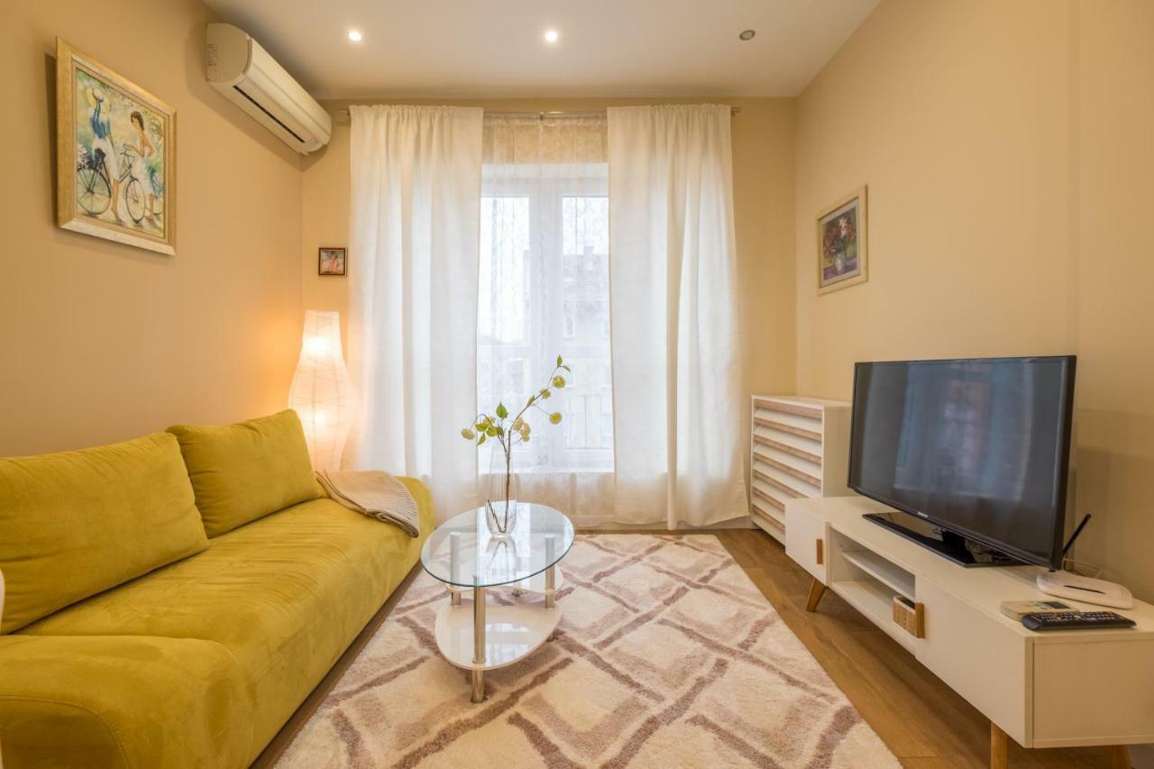 Apartament Modern 2 Bedroom Next To Vitosha Str. *