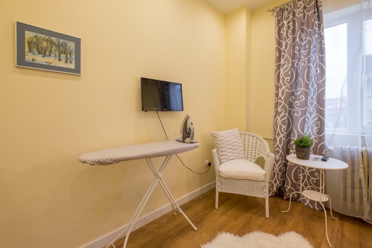 Modern 2 Bedroom Next To Vitosha Str. * Sofia