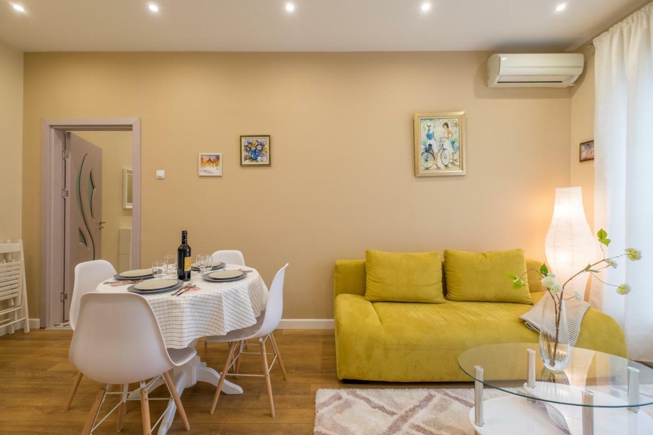 Apartament Modern 2 Bedroom Next To Vitosha Str. Sofia